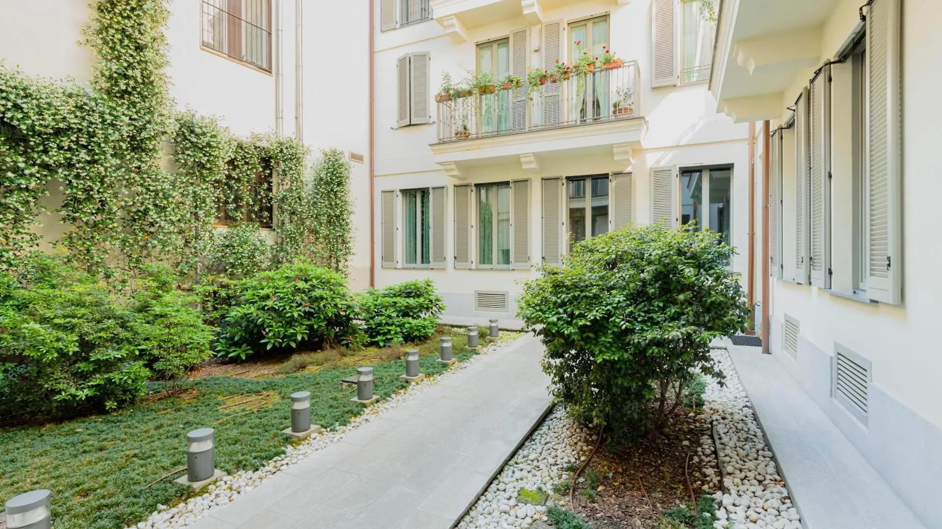 Beautiful Apartment In Chinatown And Sempione 밀라노