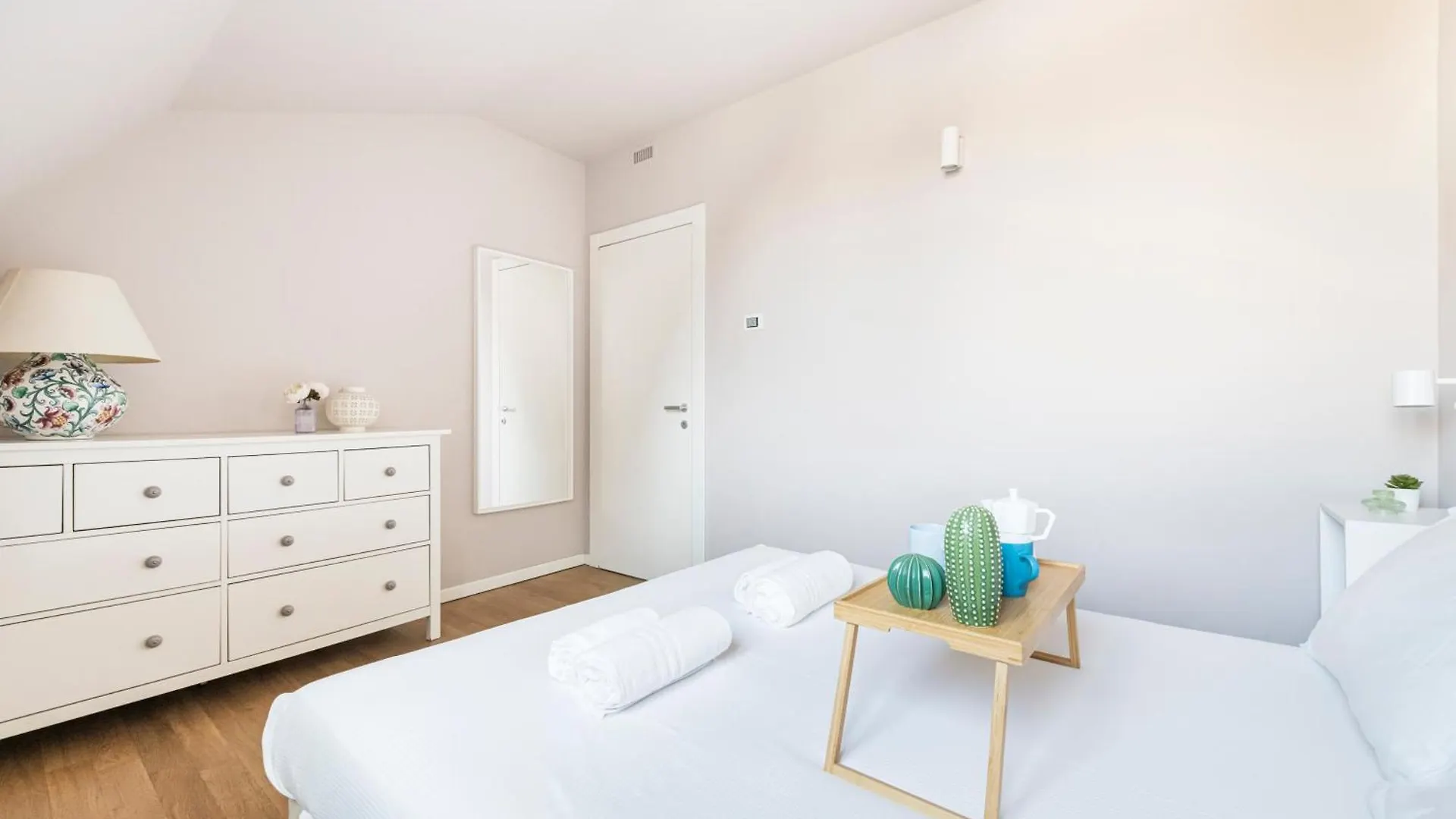 Beautiful Apartment In Chinatown And Sempione 밀라노