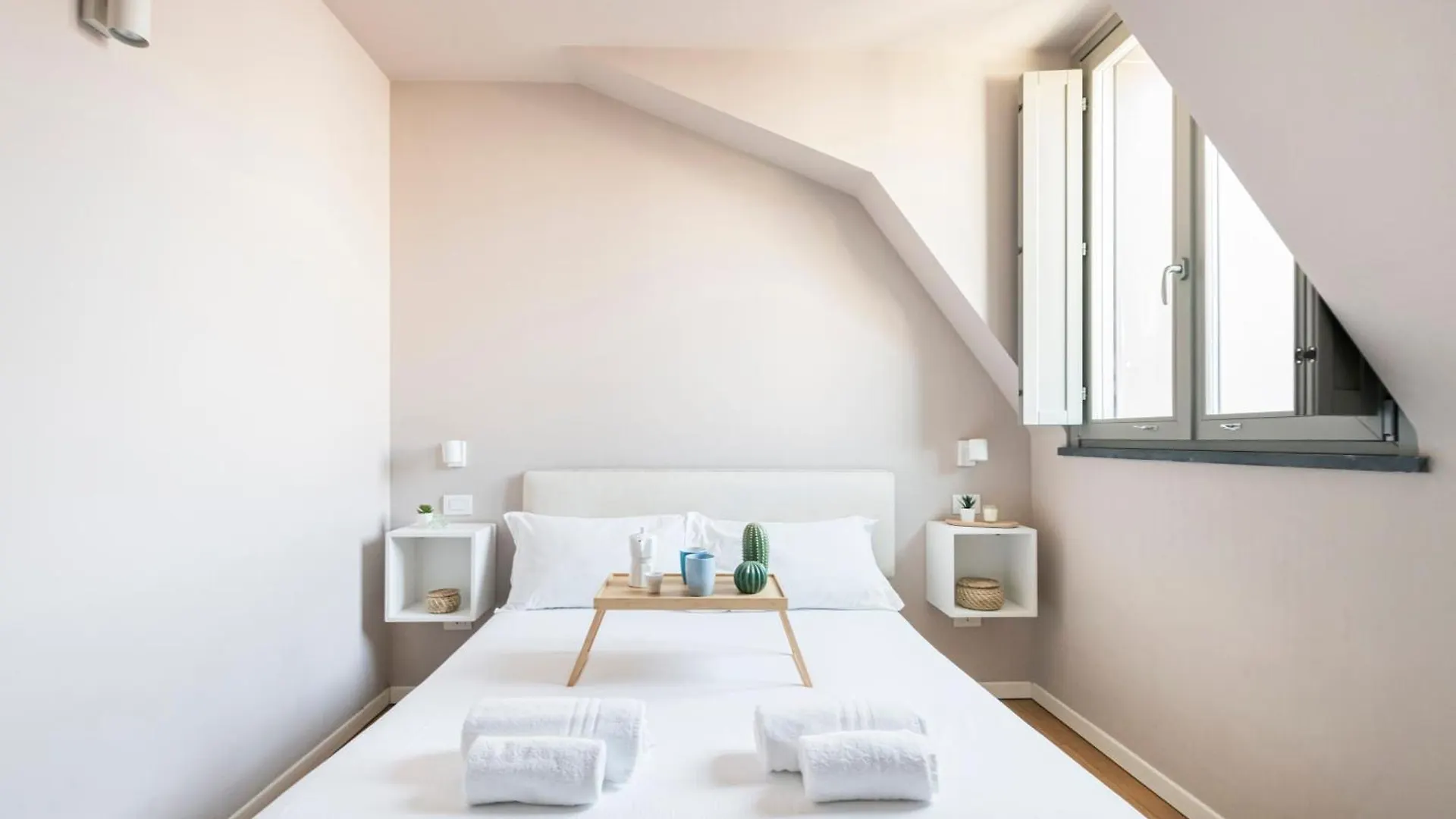 Beautiful Apartment In Chinatown And Sempione 밀라노