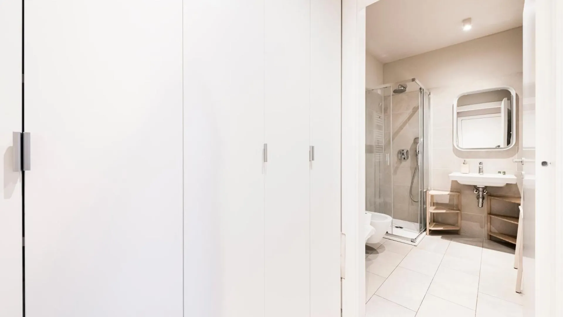 Beautiful Apartment In Chinatown And Sempione 밀라노