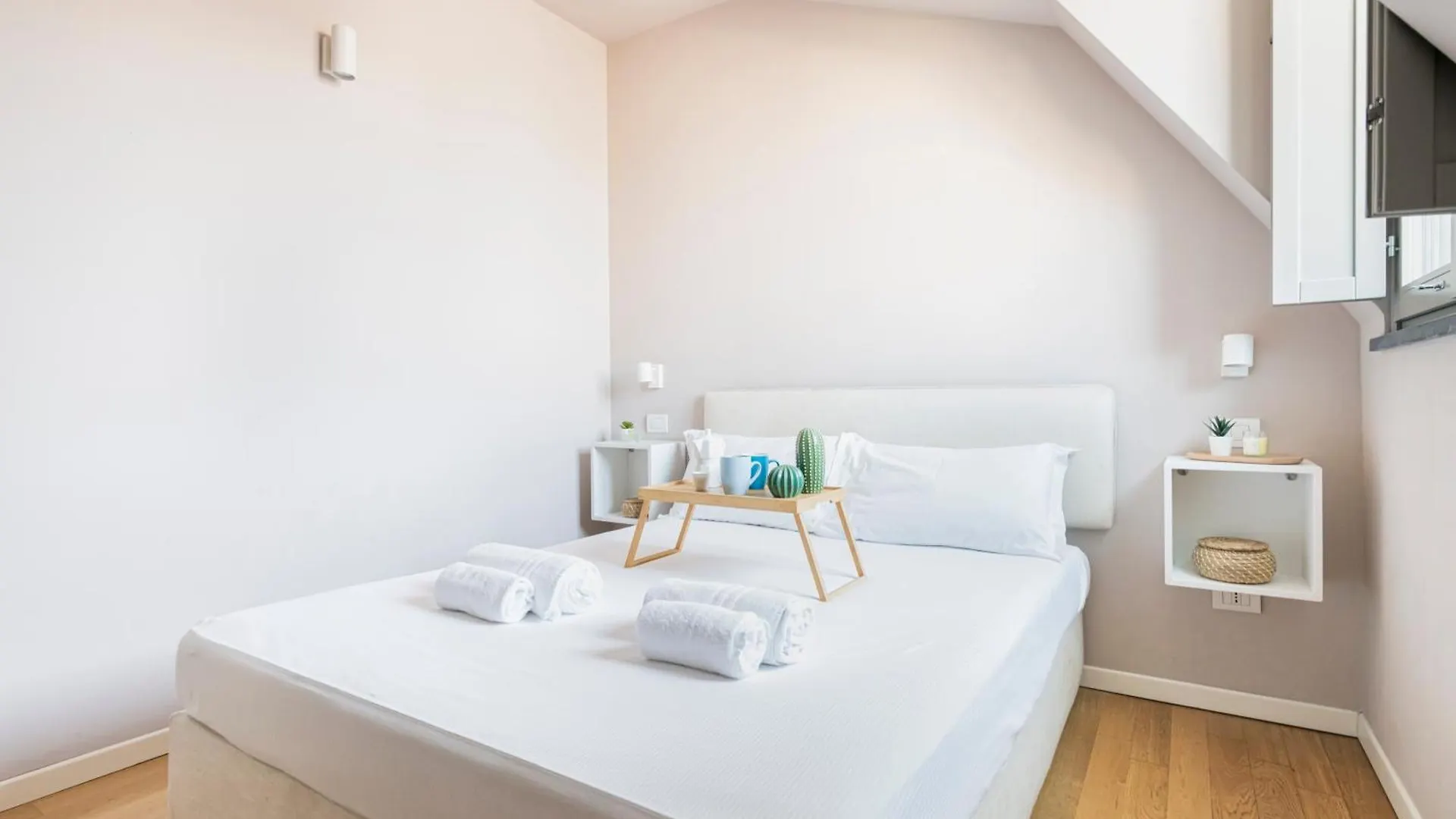 Beautiful Apartment In Chinatown And Sempione 밀라노